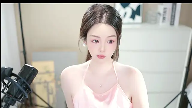 abbyli12 online show from 15, 11, 2025