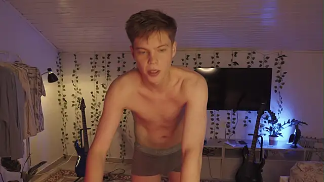 RusBradPitt online show from 30, 9, 2025