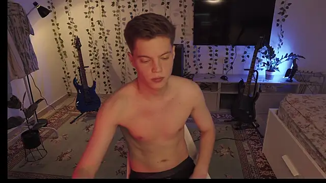 RusBradPitt online show from 22, 9, 2025