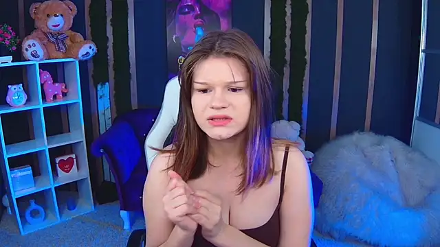 Snapshot of Lunamytrend chatting on 1, 12, 2025 Lunamytrend online show from 1, 12, 2025