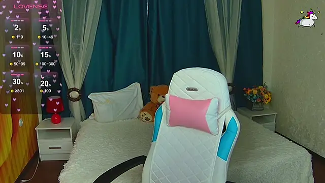 Snapshot of Lunamytrend chatting on 18, 9, 2025 Lunamytrend online show from 18, 9, 2025