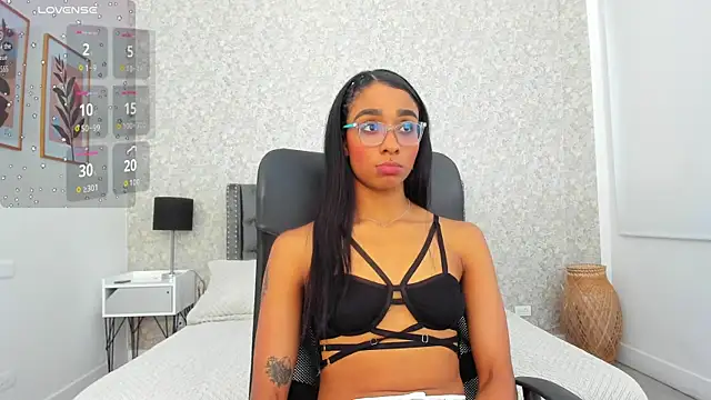 Snapshot of Cataleya_Wayne chatting on 2, 10, 2025 Cataleya Wayne online show from 2, 10, 2025