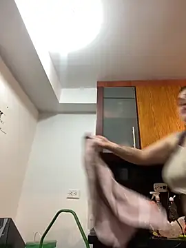 Tokio Sakura online show from 13, 9, 2025