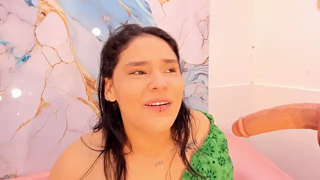 TIFFANY GLOW   online show from 22, 10, 2025