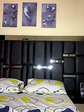 Kendra C online show from 10, 9, 2025