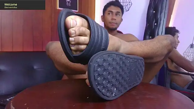 Snapshot of Sander_ath chatting on 13, 10, 2025 Sander ath online show from 13, 10, 2025