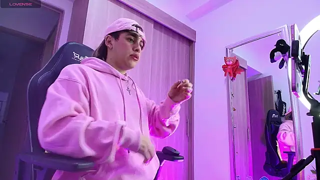 brunothompson3 online show from 23, 10, 2025