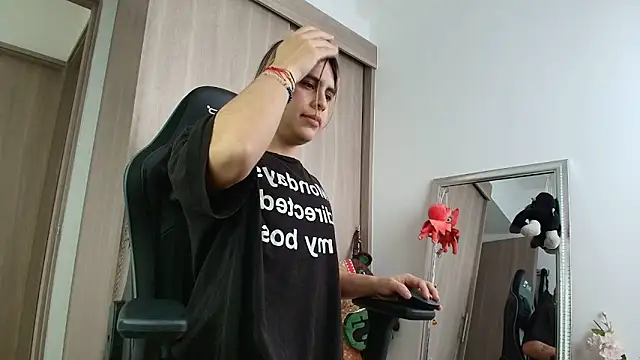 brunothompson3 online show from 16, 9, 2025