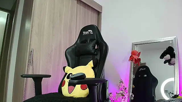 brunothompson3 online show from 19, 9, 2025