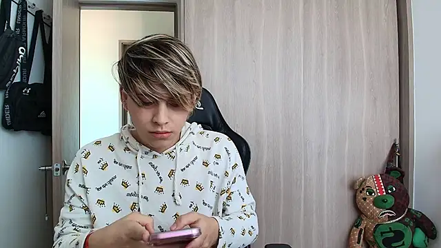 brunothompson3 online show from 21, 9, 2025