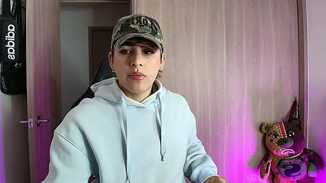 brunothompson3 online show from 10, 9, 2025