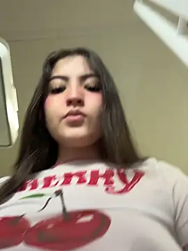 Gaby-Herrera online show from 14, 6, 2026