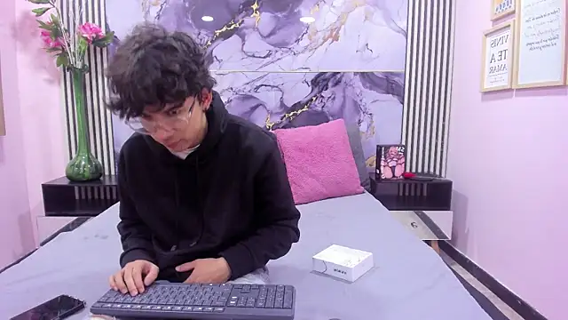 Desire Ecstasy online show from 11, 10, 2025