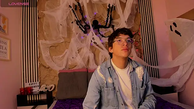 Desire Ecstasy online show from 24, 10, 2025