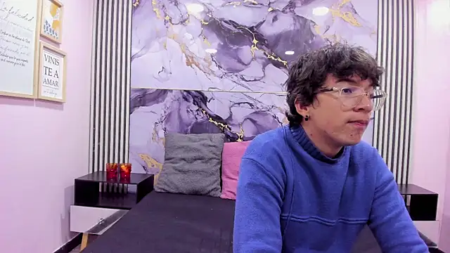 Desire Ecstasy online show from 11, 11, 2025