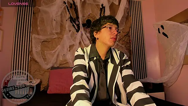 Desire Ecstasy online show from 31, 10, 2025