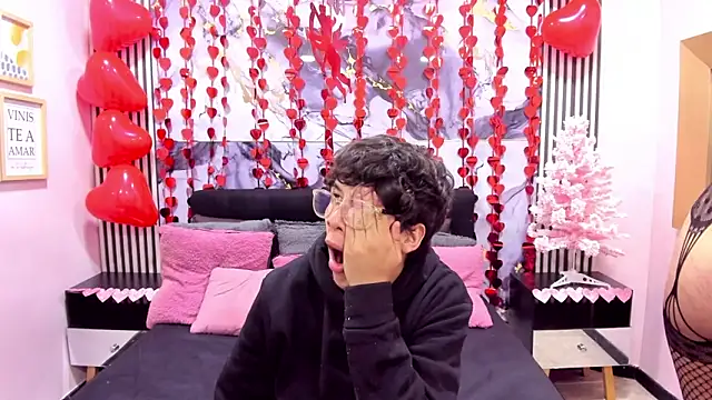 Desire Ecstasy online show from 7, 2, 2026