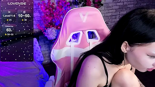 Snapshot of AkiraAsai chatting on 27, 11, 2025 AkiraAsai online show from 27, 11, 2025