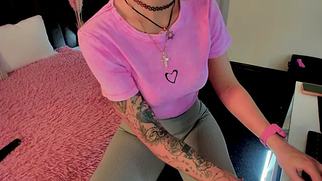 Kira Key online show from 23, 9, 2025