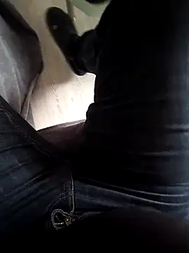 bigdicksklave online show from 11, 3, 2026