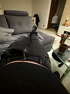 bigdicksklave online show from 12, 3, 2026