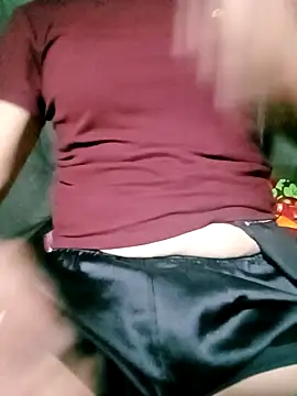 Lisa pusy online show from 1, 11, 2025