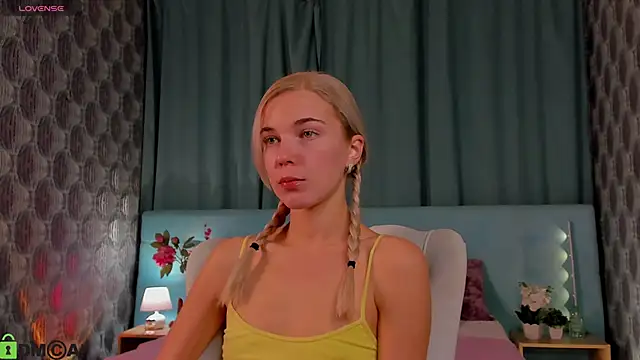 Aurora Bennet online show from 11, 9, 2025