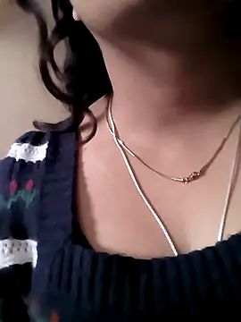 Snapshot of queenbuggi chatting on 23, 2, 2026 queenbuggi online show from 23, 2, 2026