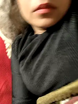 Snapshot of queenbuggi chatting on 28, 2, 2026 queenbuggi online show from 28, 2, 2026