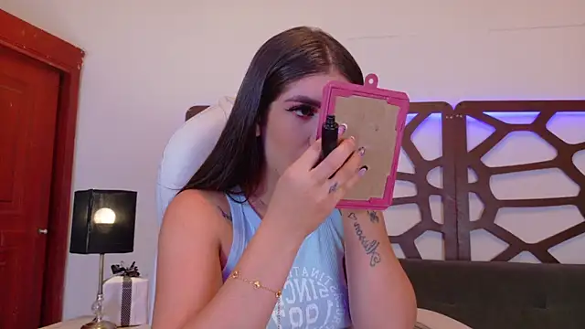 kloe bella online show from 20, 12, 2025