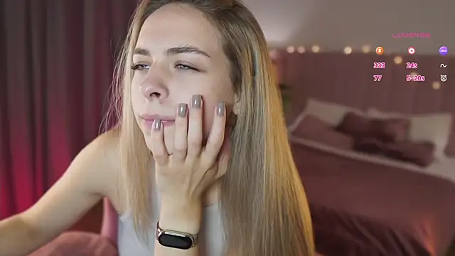 ShinyBarbie online show from 15, 9, 2025