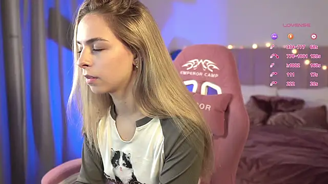 ShinyBarbie online show from 19, 9, 2025