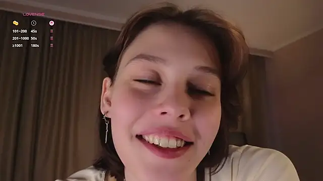 LurleneRamo online show from 9, 9, 2025