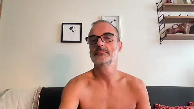 Milkywaymen online show from 8, 10, 2025