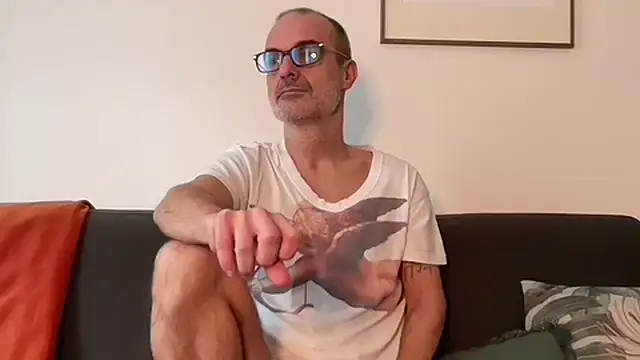 Snapshot of Milkywaymen chatting on 3, 12, 2025 Milkywaymen online show from 3, 12, 2025