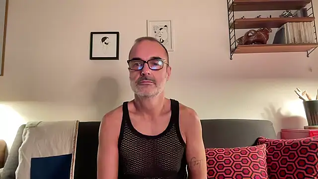 Milkywaymen online show from 4, 10, 2025