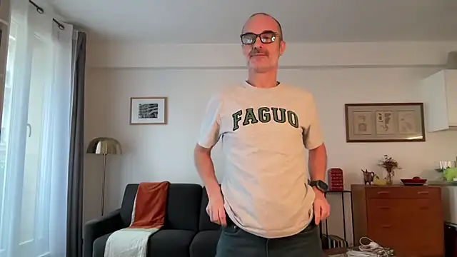 Snapshot of Milkywaymen chatting on 1, 2, 2026 Milkywaymen online show from 1, 2, 2026