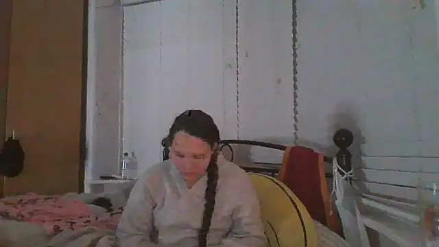 Snapshot of lu_official1 chatting on 13, 11, 2025 lu official1 online show from 13, 11, 2025