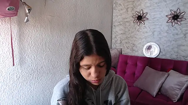 Snapshot of Evagirl69 chatting on 12, 6, 2026 Evagirl69 online show from 12, 6, 2026