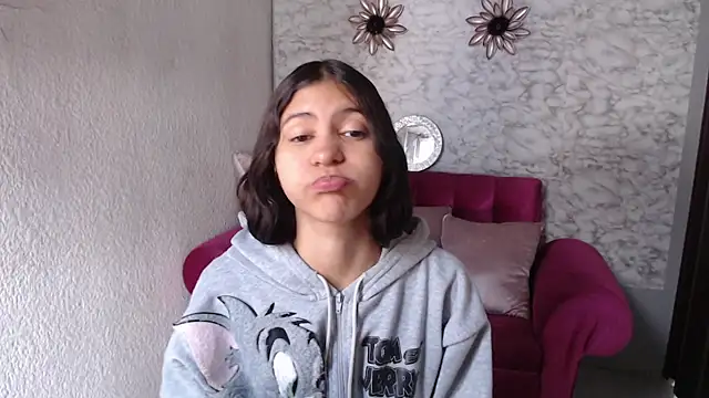 Snapshot of Evagirl69 chatting on 26, 6, 2026 Evagirl69 online show from 26, 6, 2026