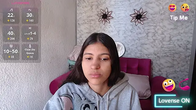 Snapshot of Evagirl69 chatting on 6, 7, 2026 Evagirl69 online show from 6, 7, 2026