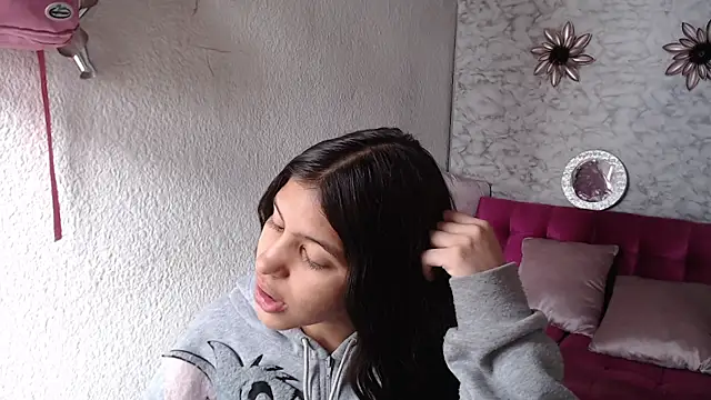 Evagirl69 online show from 19, 5, 2026