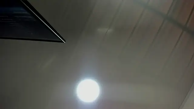 Snapshot of Vickysweeeettt chatting on 25, 9, 2025 Vickysweeeettt online show from 25, 9, 2025