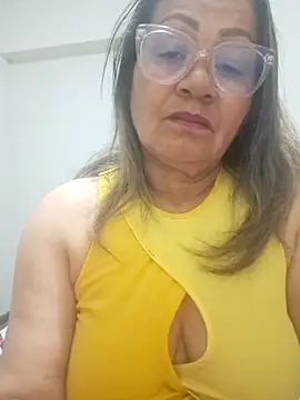 Snapshot of Vickysweeeettt chatting on 10, 2, 2026 Vickysweeeettt online show from 10, 2, 2026