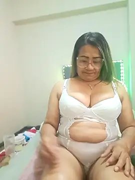 Snapshot of Vickysweeeettt chatting on 8, 2, 2026 Vickysweeeettt online show from 8, 2, 2026