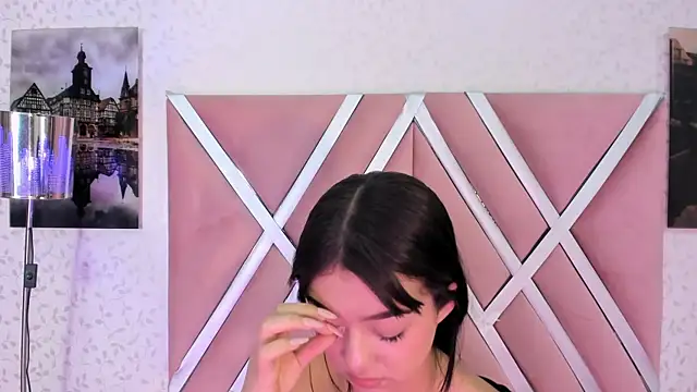 Snapshot of scarletross_ chatting on 24, 2, 2026 scarletross online show from 24, 2, 2026