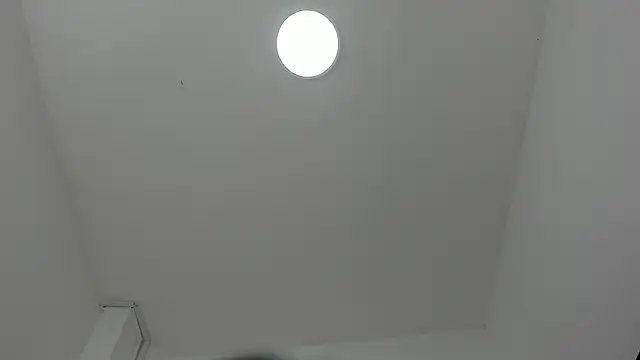 Snapshot of scarletross_ chatting on 21, 2, 2026 scarletross online show from 21, 2, 2026