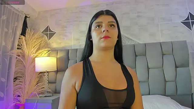 Snapshot of PauliinaBelle_ chatting on 27, 7, 2026 PauliinaBelle online show from 27, 7, 2026