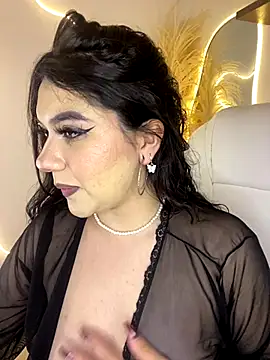 Zoe Serrat online show from 22, 10, 2025