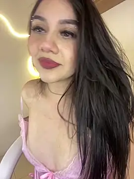 Zoe Serrat online show from 21, 11, 2025